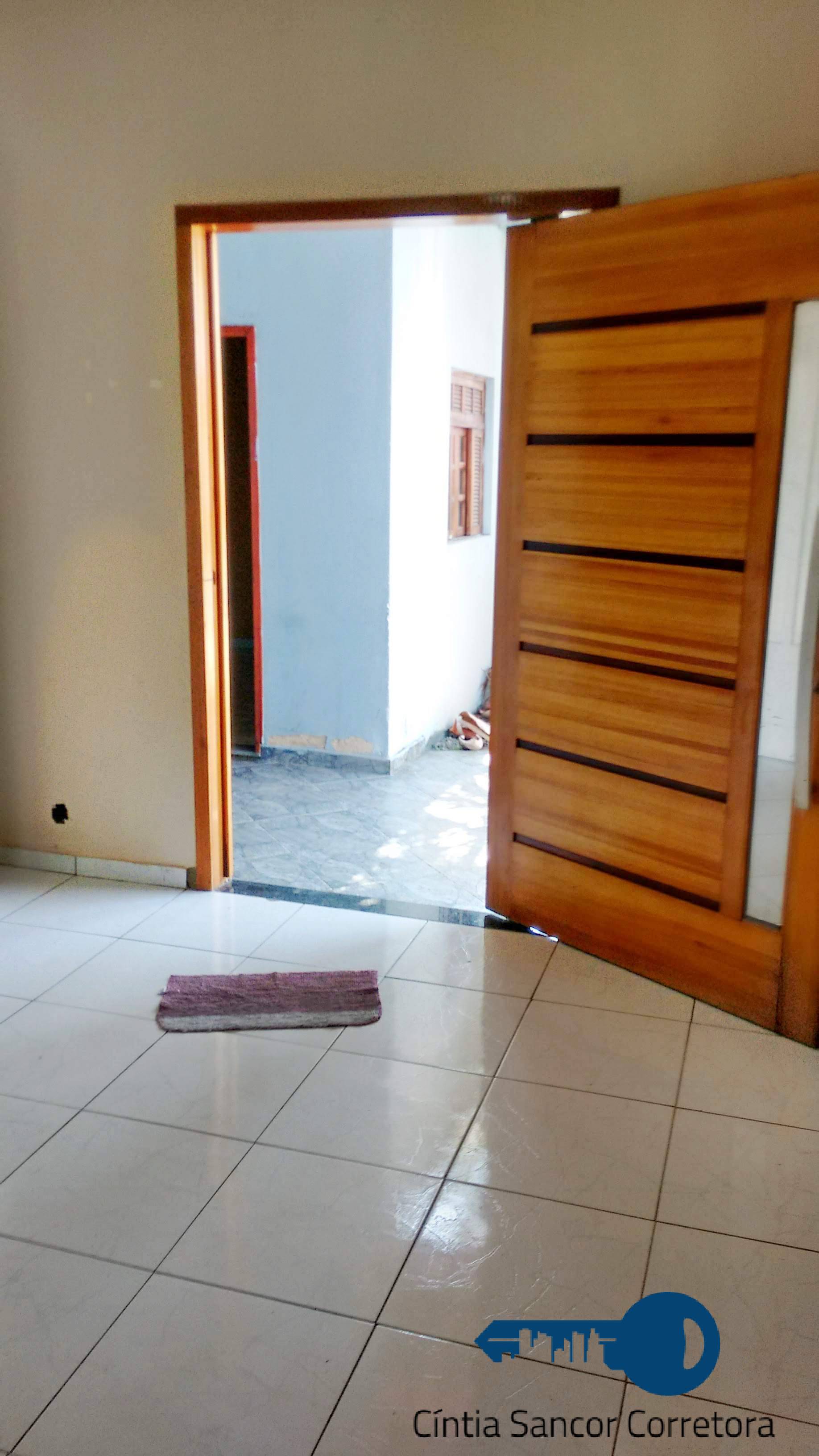 Casa à venda com 3 quartos, 360m² - Foto 1