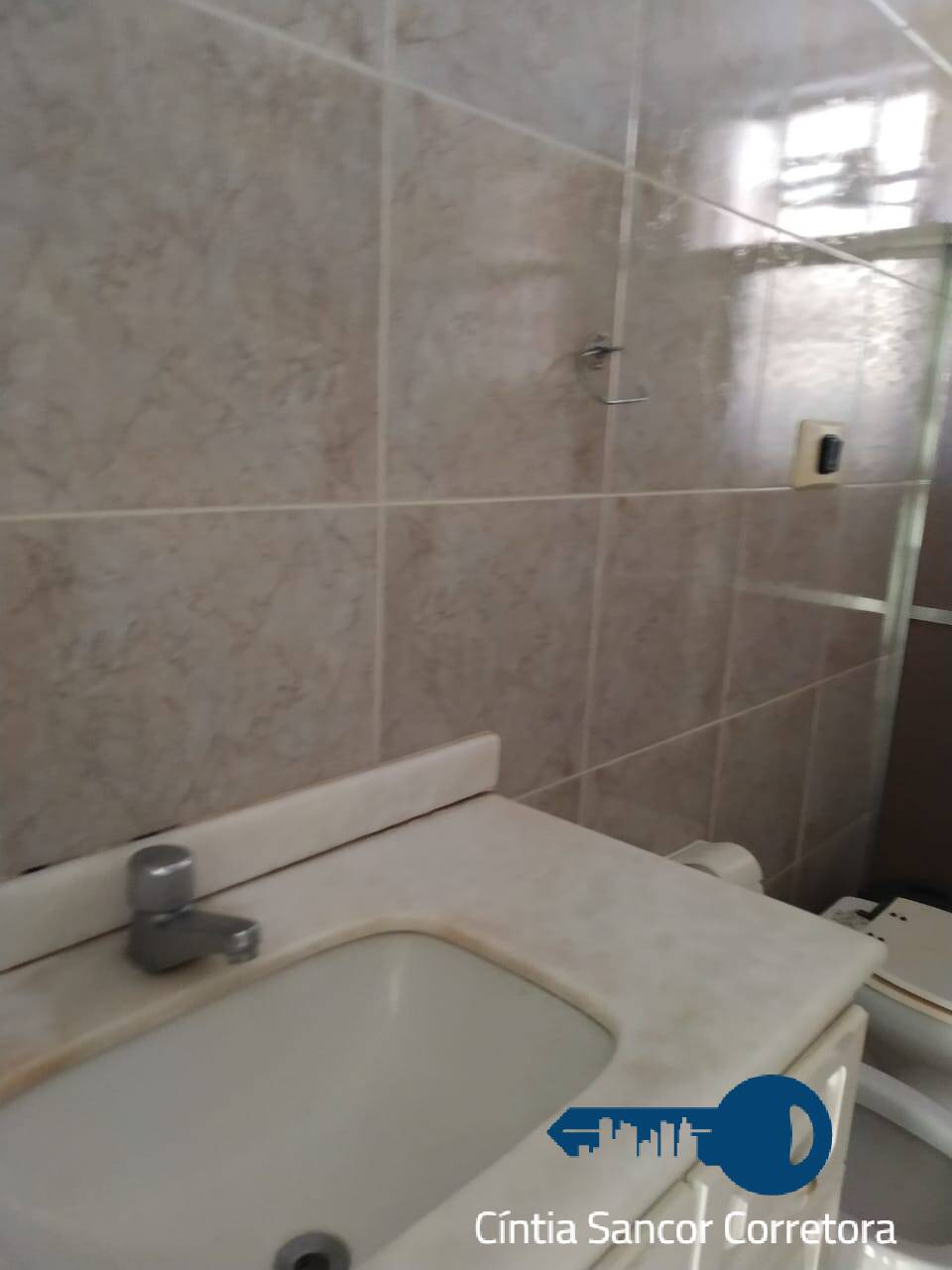 Apartamento para alugar com 3 quartos, 150m² - Foto 14