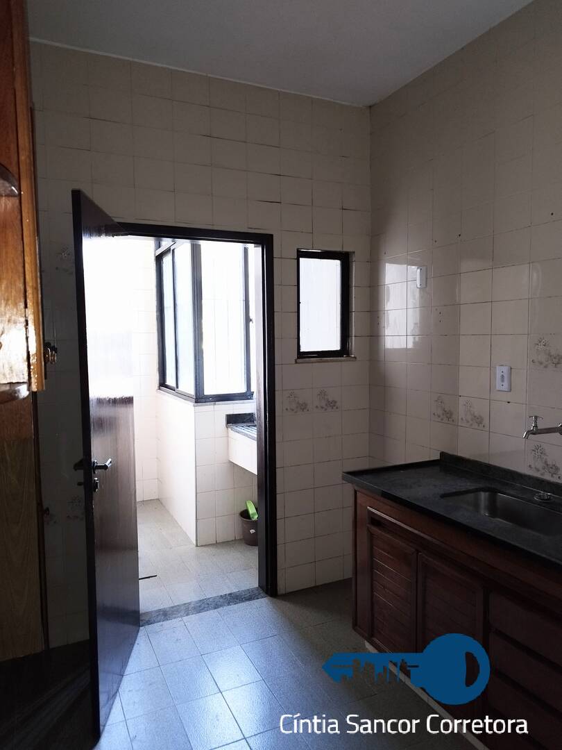 Apartamento à venda com 2 quartos, 60m² - Foto 2