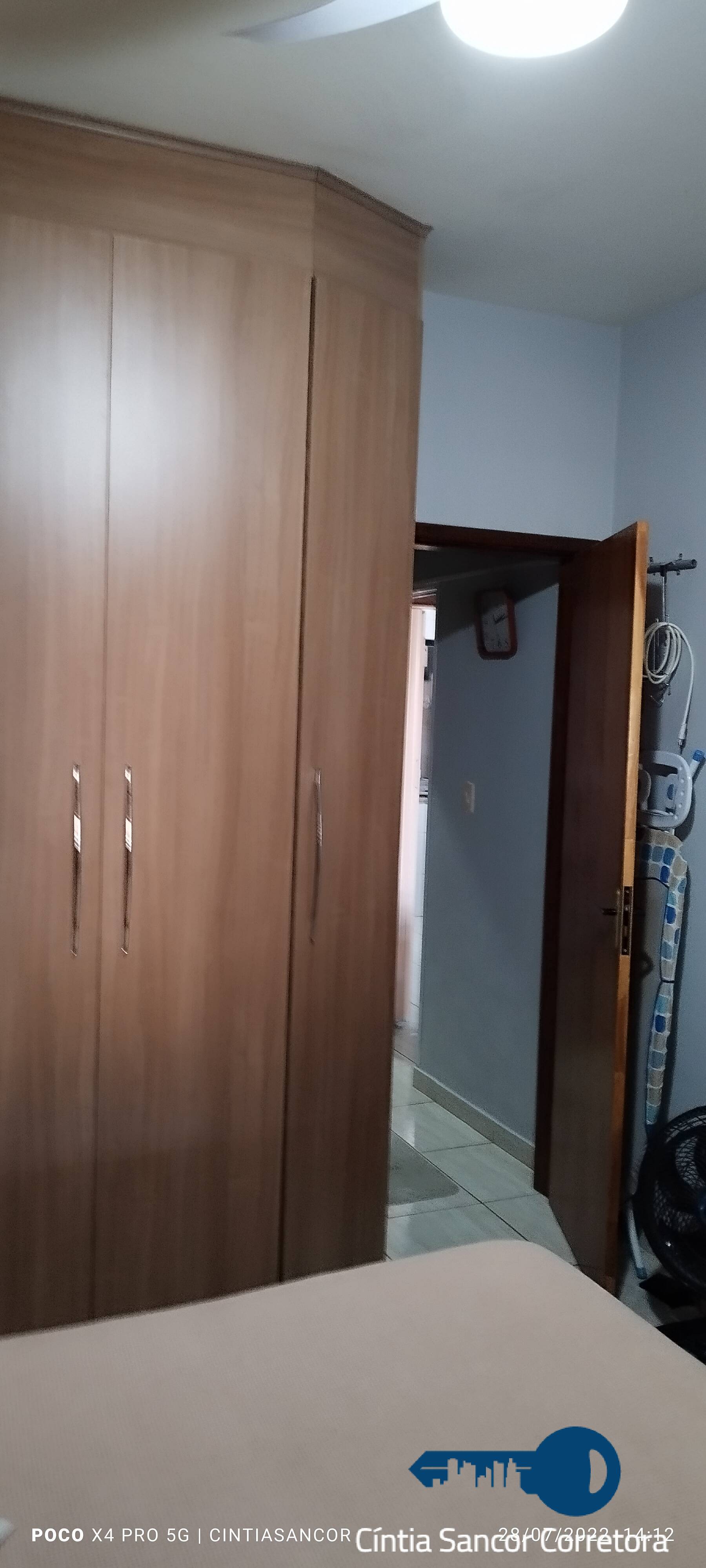 Casa à venda com 2 quartos, 140m² - Foto 4