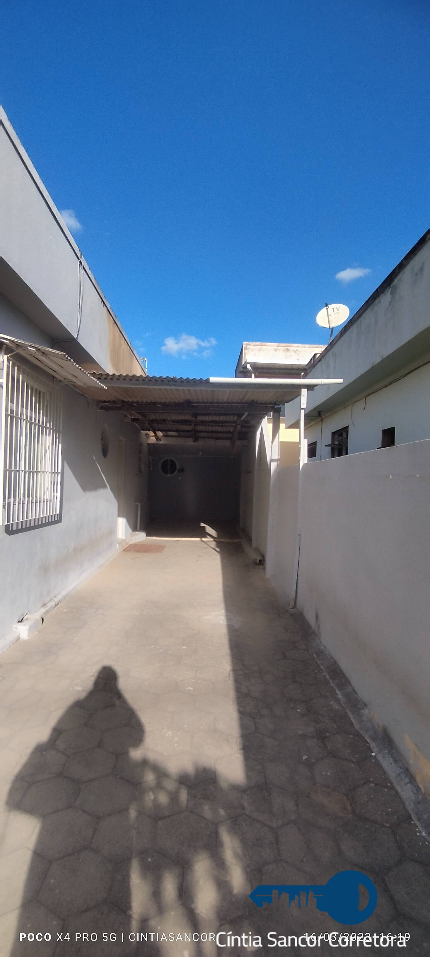 Casa à venda com 3 quartos, 450m² - Foto 4