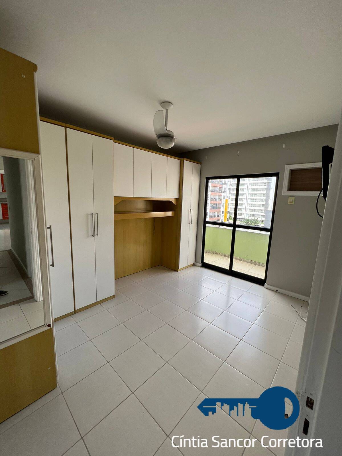 Casa à venda com 2 quartos, 70m² - Foto 8