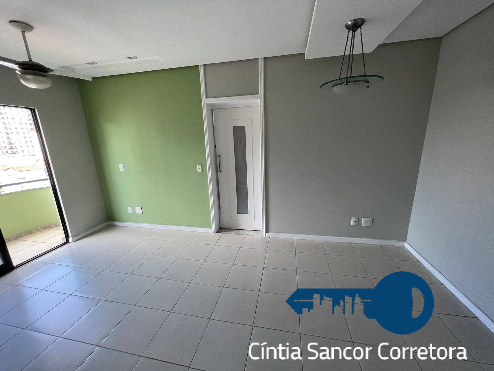 Casa à venda com 2 quartos, 70m² - Foto 14