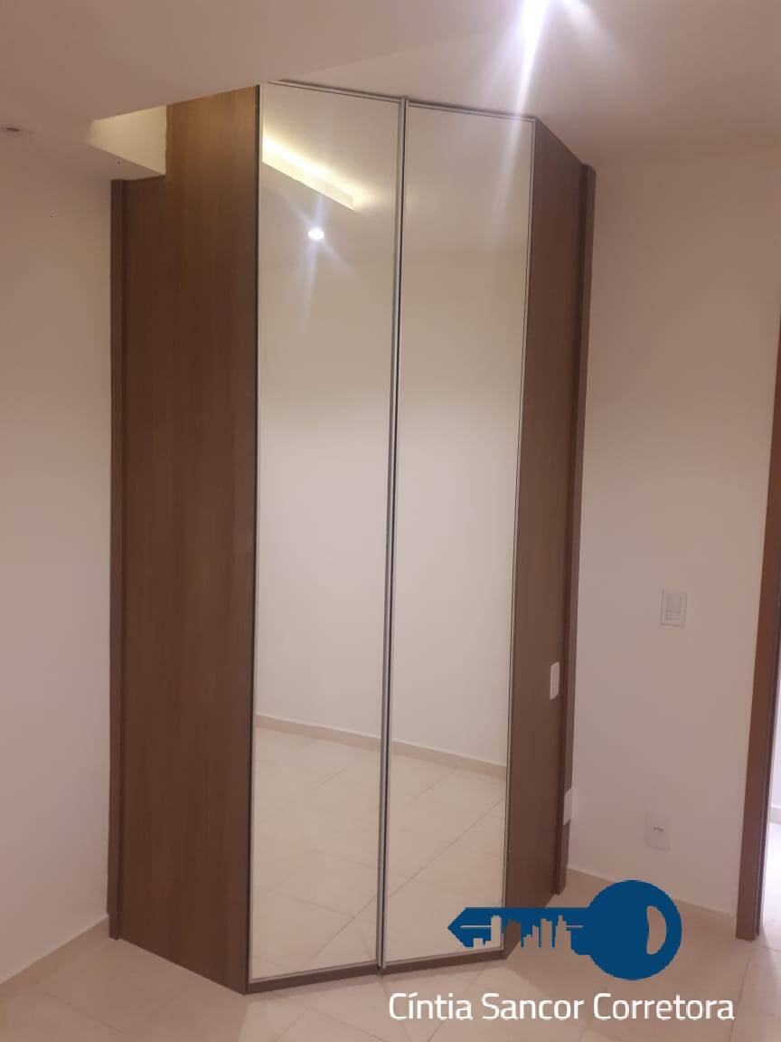 Casa à venda com 2 quartos, 55m² - Foto 1