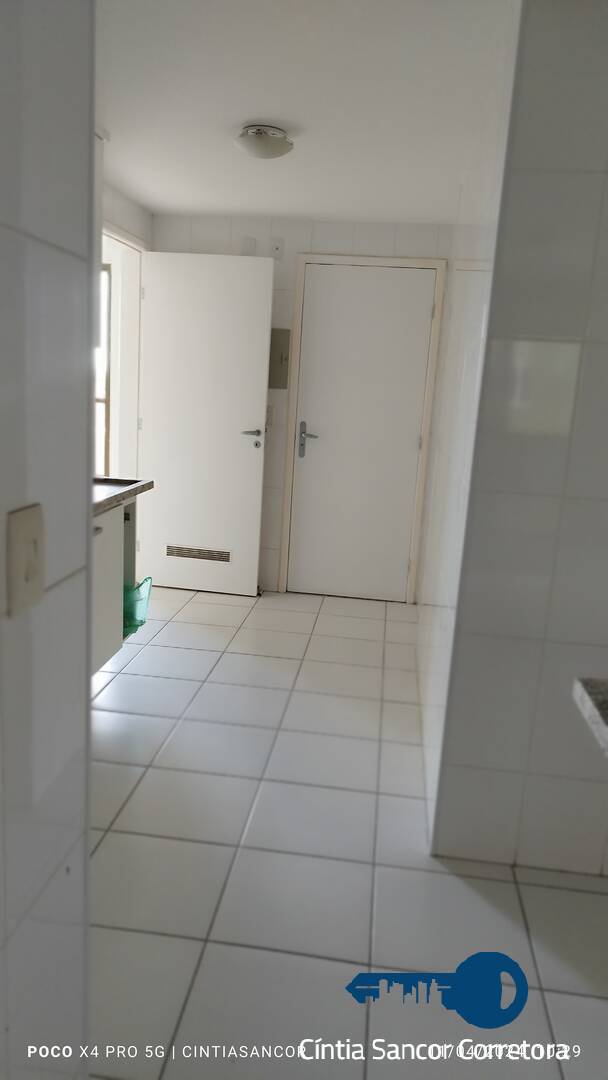 Apartamento à venda com 3 quartos, 99m² - Foto 19